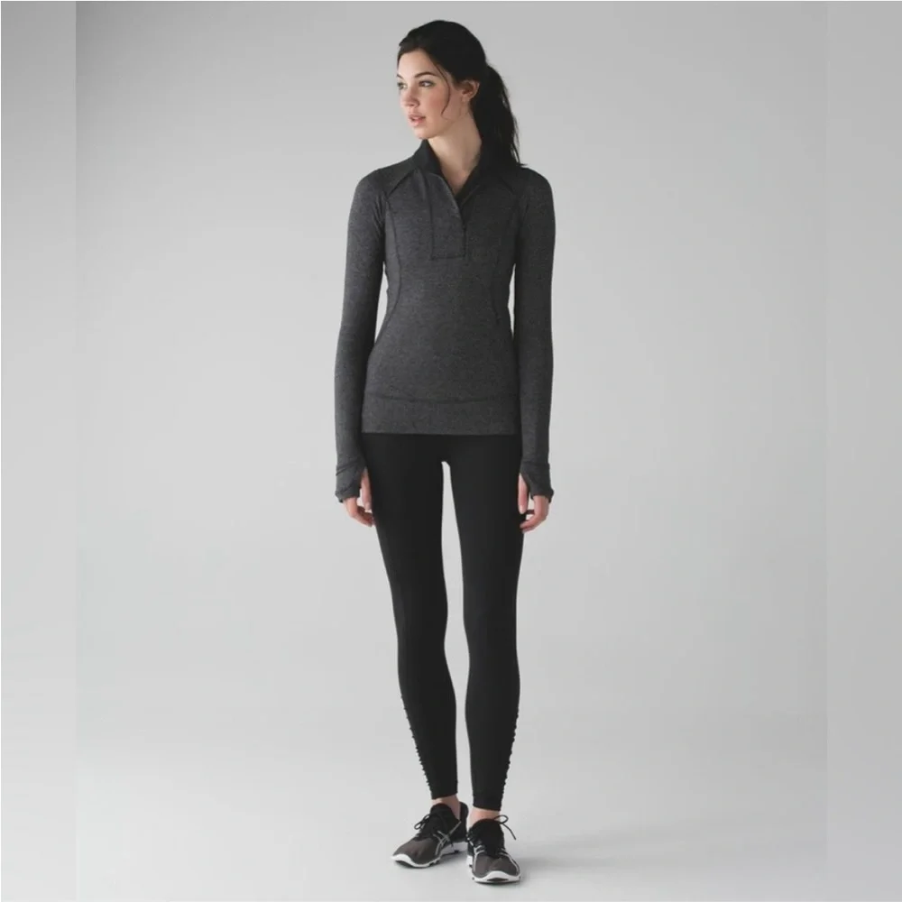 Lululemon Think Fast Pullover
Heathered Herringbone Heathered Black - Picture 2 of 9